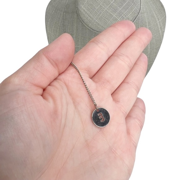 American Eagle Silver Tone E Monogram Initial Y Chain Necklace - Picture 3 of 9